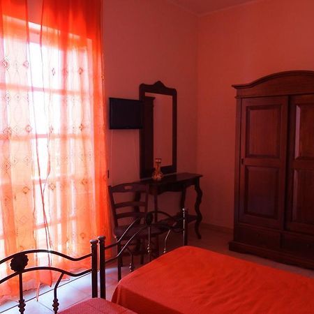 Bed and Breakfast La Casa Di Miro Катандзаро Экстерьер фото
