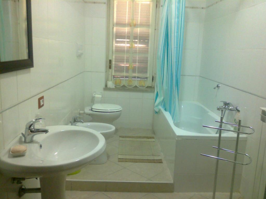 Bed and Breakfast La Casa Di Miro Катандзаро Номер фото