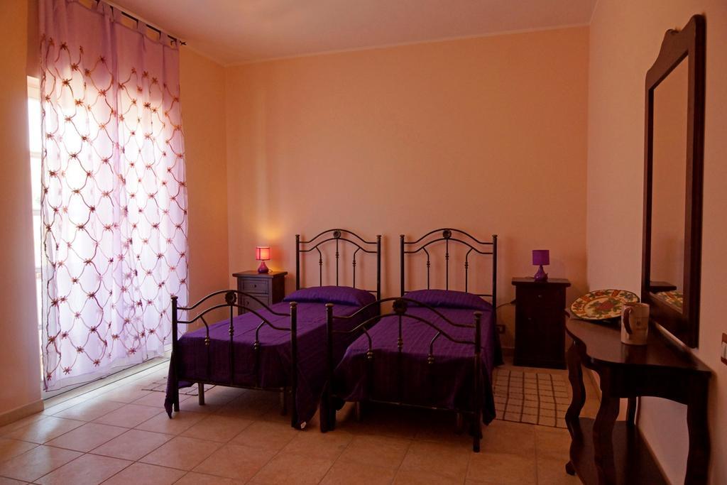 Bed and Breakfast La Casa Di Miro Катандзаро Номер фото