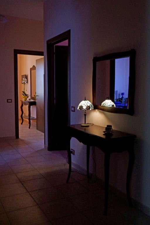 Bed and Breakfast La Casa Di Miro Катандзаро Экстерьер фото